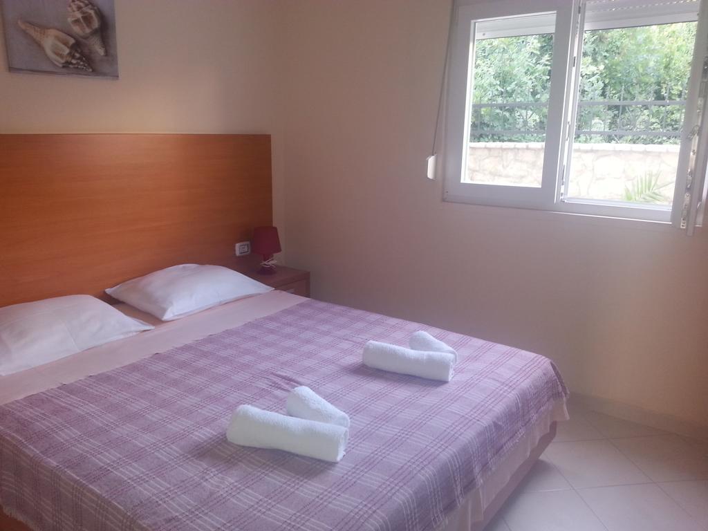 Apartments Lux Lukic Utjeha Cameră foto