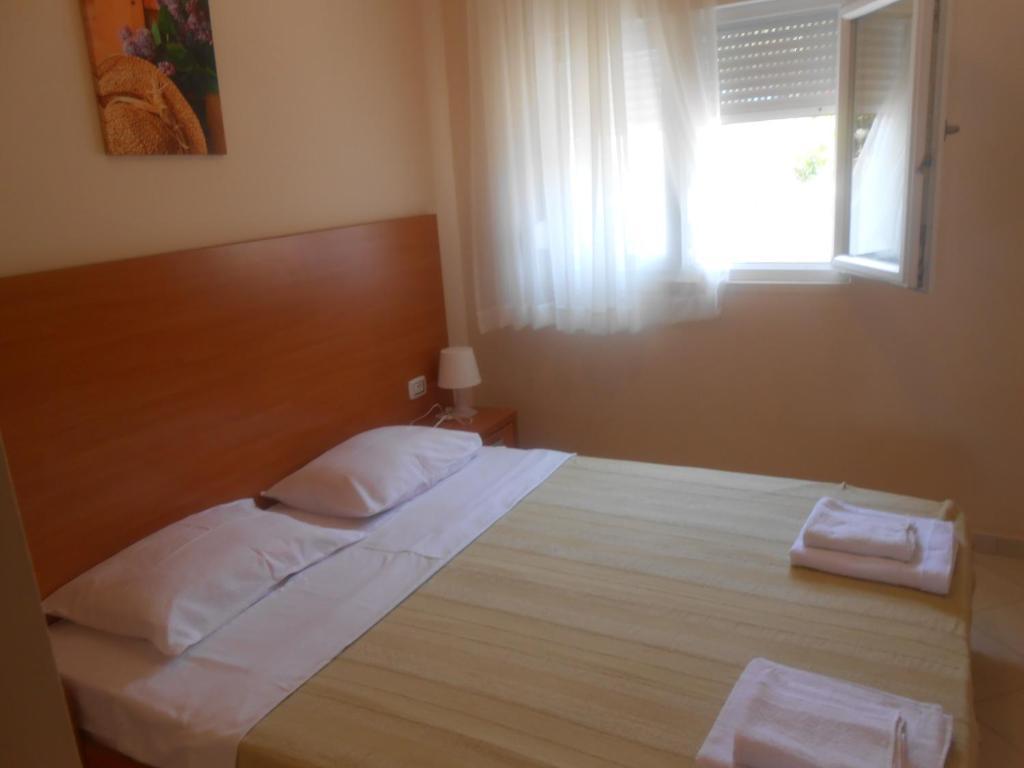 Apartments Lux Lukic Utjeha Cameră foto